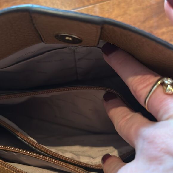 Michael Kors Chain Messenger Bag - Picture 6 of 8